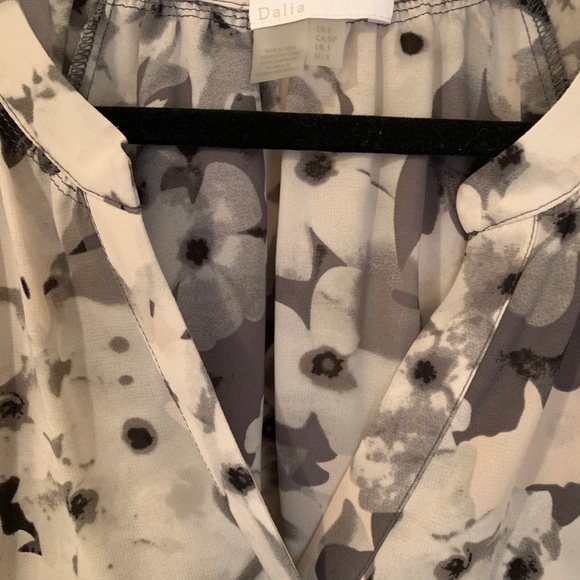 Dalia Black Floral Print Chiffon Blouse - Picture 3 of 4